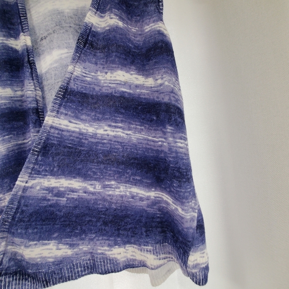 Chico's sleeveless cardigan - Picture 2 of 3